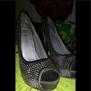 Beautiful bejeweled Madden Girl heels size 6/6.5